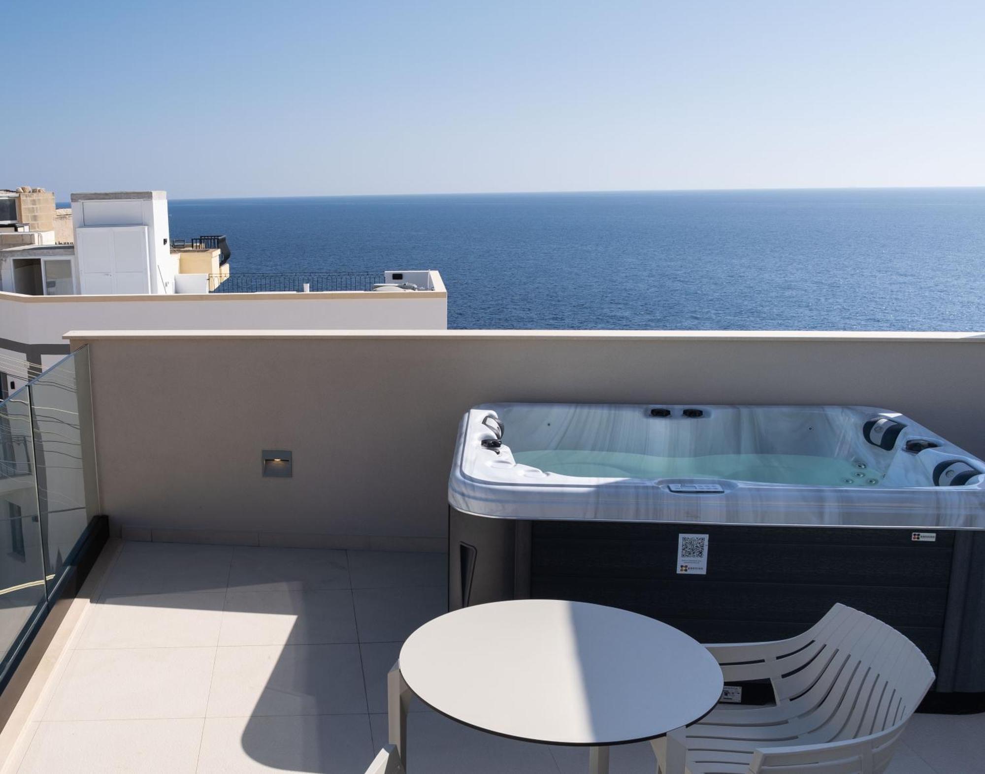 Deep Blu Boutique Hotel Zurrieq ภายนอก รูปภาพ